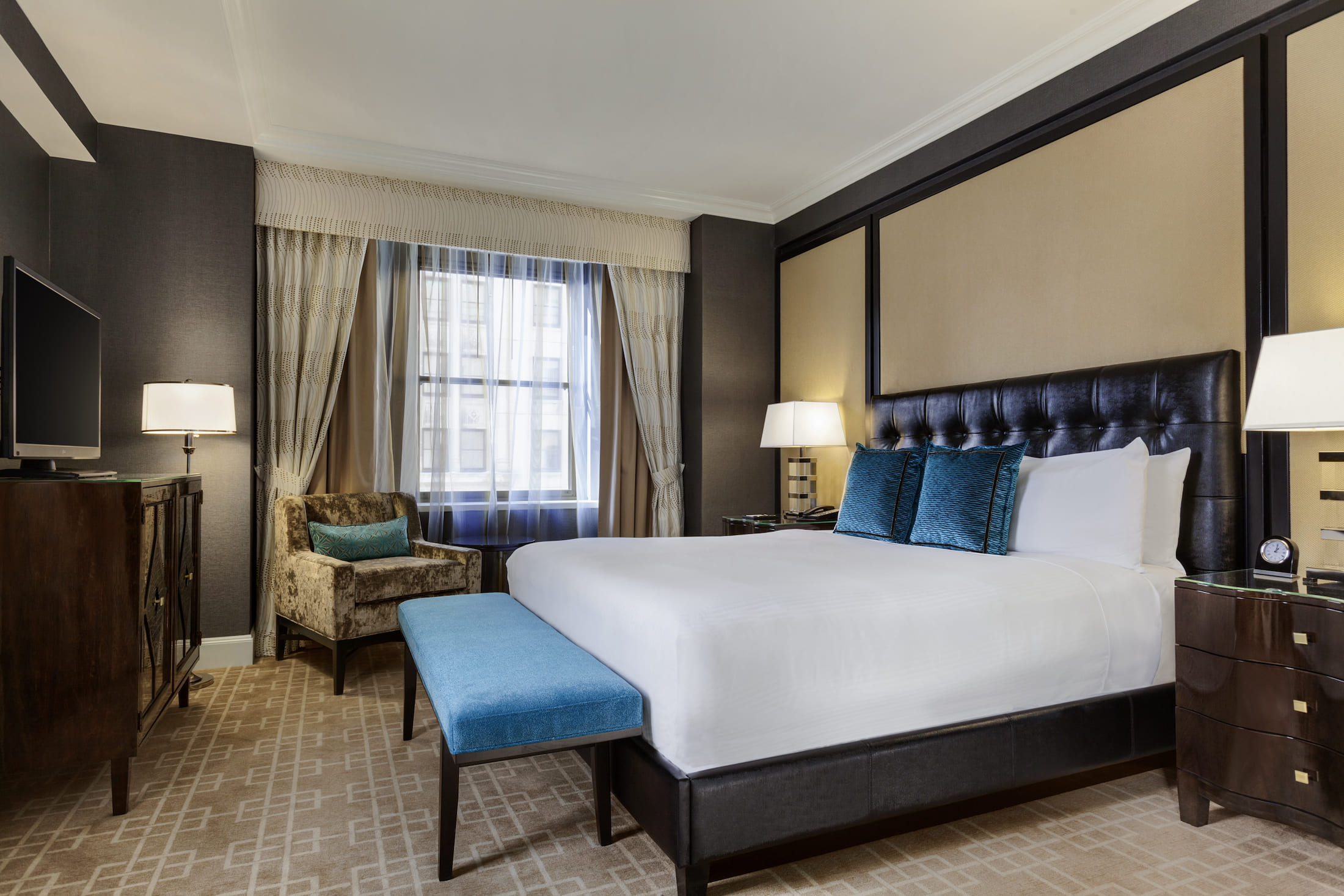 Luxury Executive suite at Fairmont Royal York Hotel in Toronto
